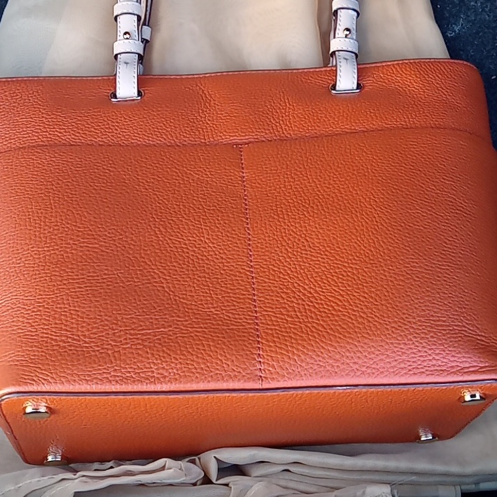 Women Michael kors bag